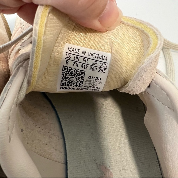 Adidas Bermuda Suede Sneakers Beige Gum Sole Low Top Lace Up Womens Size 8 - Picture 8 of 10